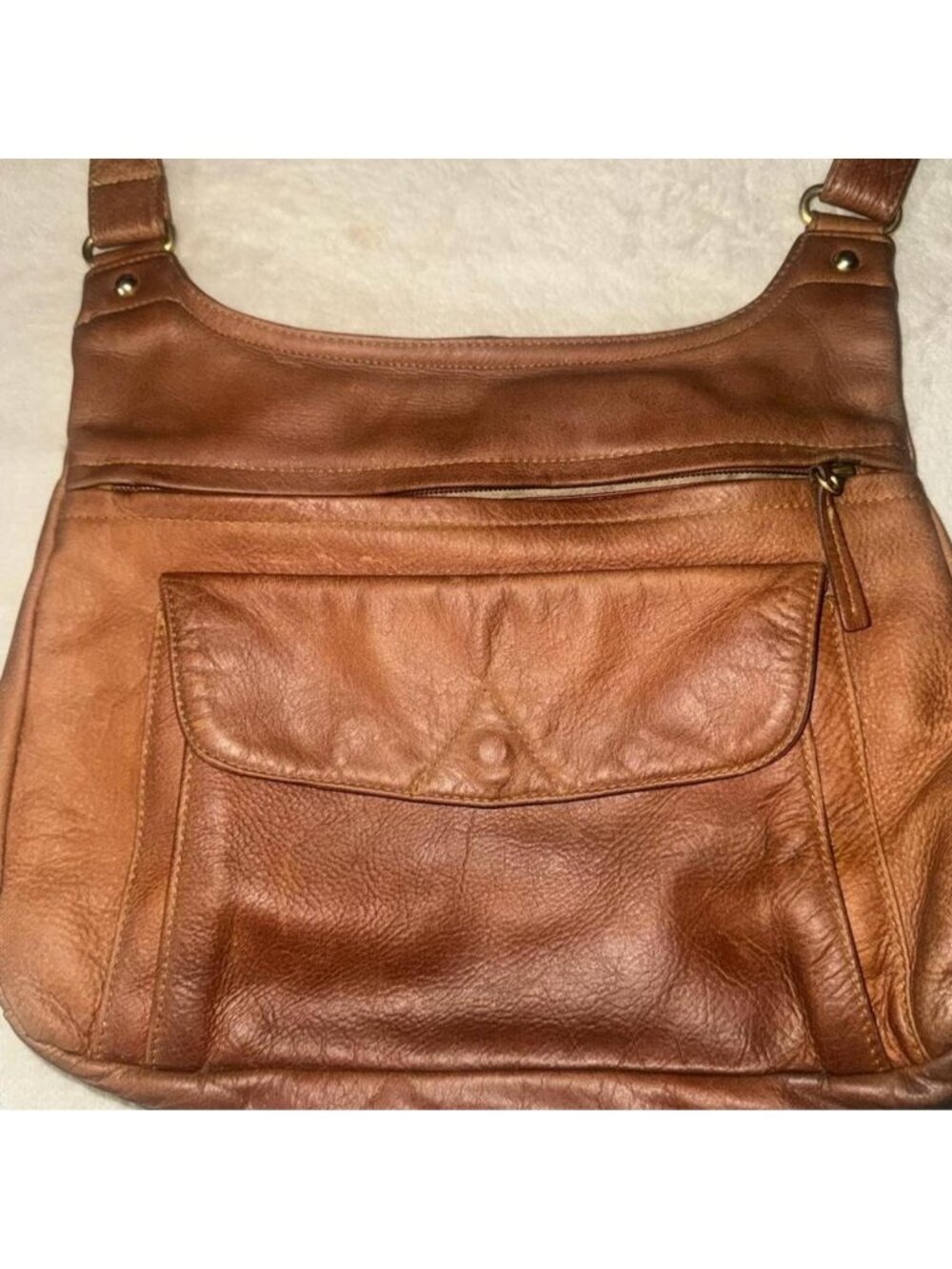 High-quality vintage tan/cognac leather crossbody bag #boho #concealedcarry